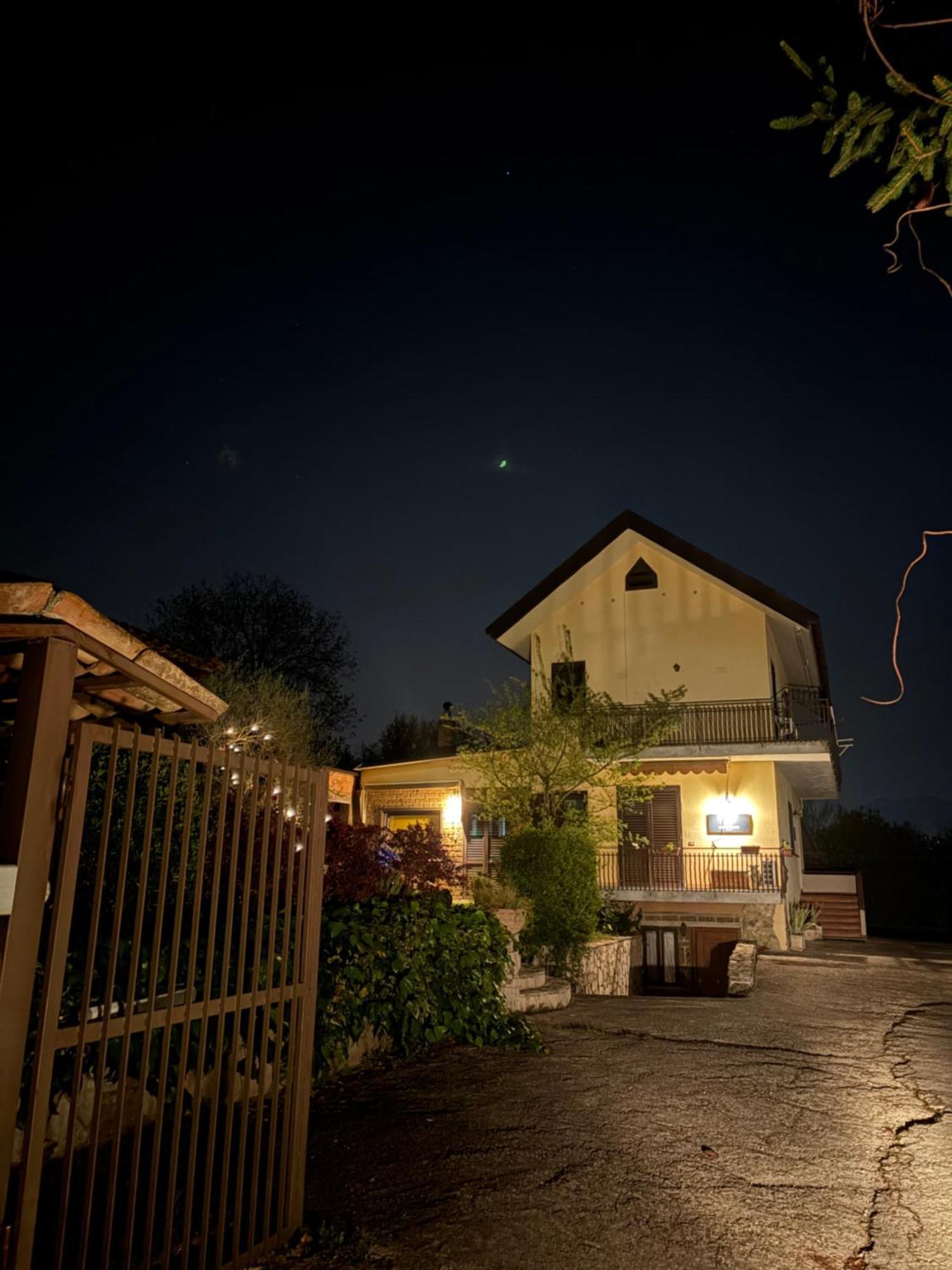 Guesthouseantonia Авелліно Екстер'єр фото